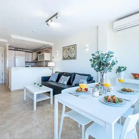 797 Rentals- Espectacular Piso Con Vista Al Mar Y Al Puerto Apartment Benalmadena