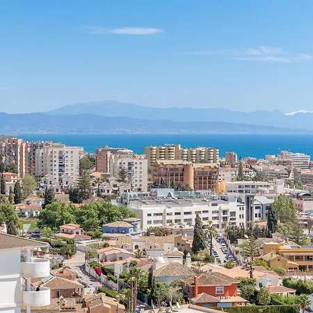 797 Rentals- Espectacular Piso Con Vista Al Mar Y Al Puerto Benalmádena